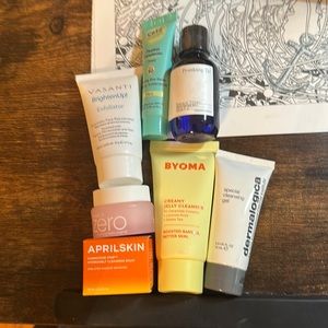 Skin cleansing Deluxe sample size bundle